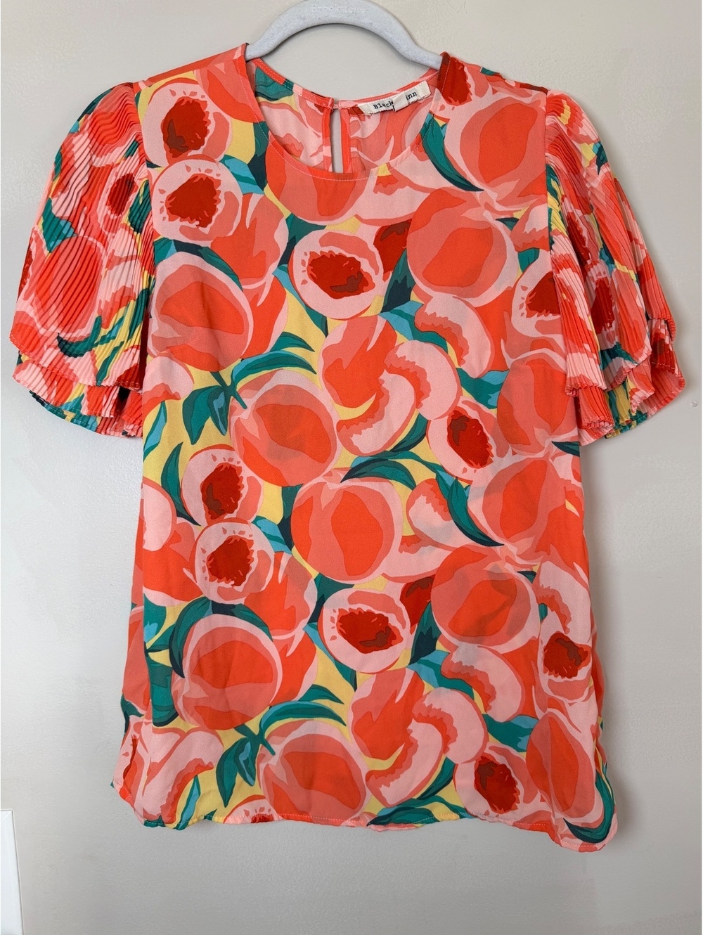 Black Rainn Women's Floral Print Blouse with Pleated Short Sleeves, Size Small
